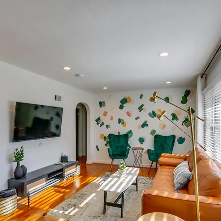 Dreamy St Charles Retreat With Furnished Patio! Vila